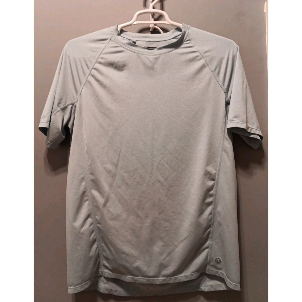 Athletic Outdoor Pullover Shirt Mens Pale Blue Med Short Sleeve NWOT Crew Neck